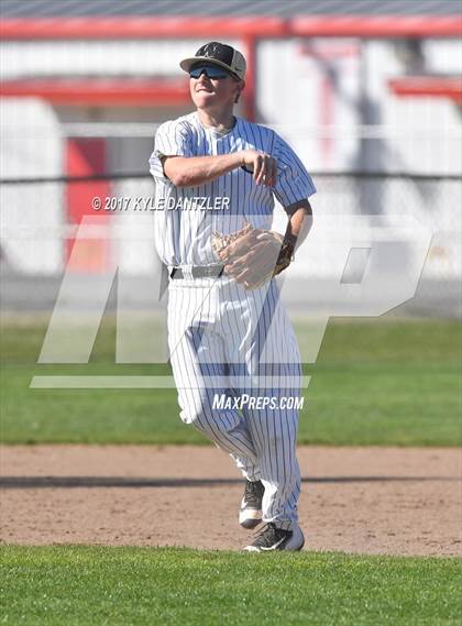 Thumbnail 3 in Whitewright vs Paradise (Pottsboro Tournament) photogallery.