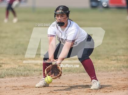 Thumbnail 3 in Independence vs Davenport West (West Delaware Invitational) photogallery.