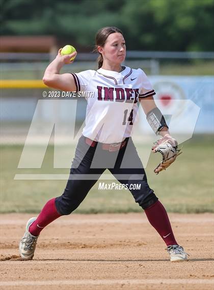 Thumbnail 2 in Independence vs Davenport West (West Delaware Invitational) photogallery.
