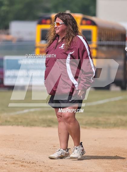 Thumbnail 1 in Independence vs Davenport West (West Delaware Invitational) photogallery.