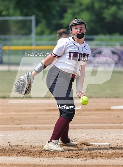 Thumbnail 1 in Independence vs Davenport West (West Delaware Invitational) photogallery.