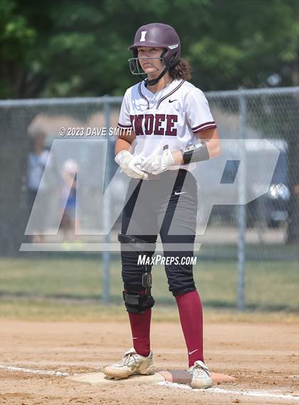 Thumbnail 2 in Independence vs Davenport West (West Delaware Invitational) photogallery.