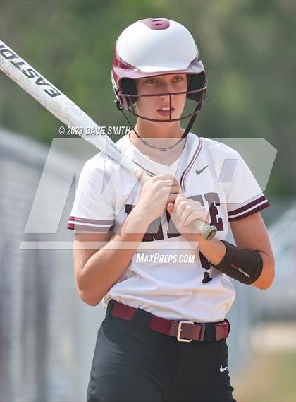 Thumbnail 2 in Independence vs Davenport West (West Delaware Invitational) photogallery.