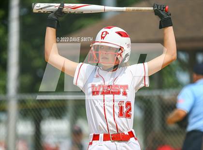 Thumbnail 3 in Independence vs Davenport West (West Delaware Invitational) photogallery.