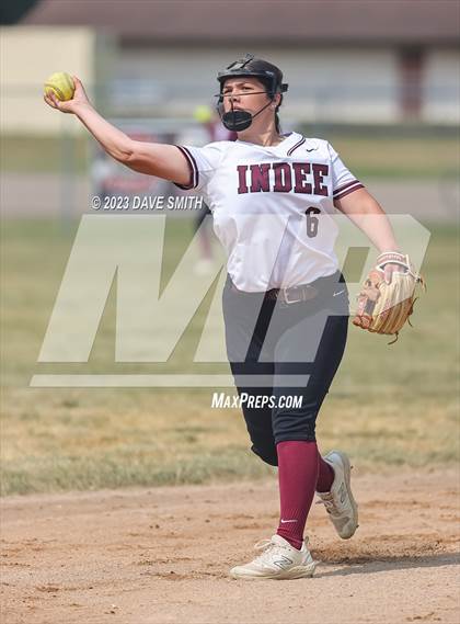 Thumbnail 1 in Independence vs Davenport West (West Delaware Invitational) photogallery.