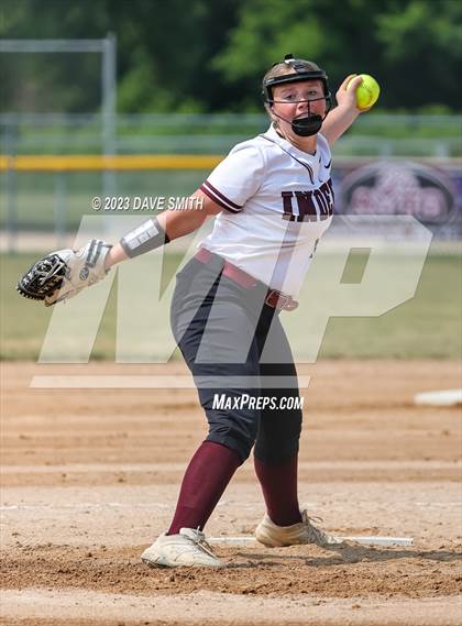 Thumbnail 3 in Independence vs Davenport West (West Delaware Invitational) photogallery.