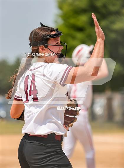 Thumbnail 1 in Independence vs Davenport West (West Delaware Invitational) photogallery.