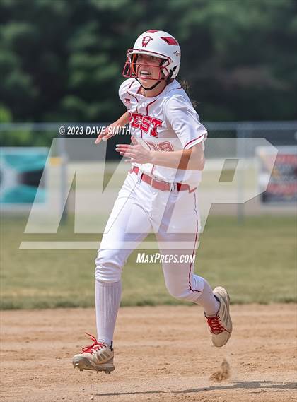 Thumbnail 1 in Independence vs Davenport West (West Delaware Invitational) photogallery.