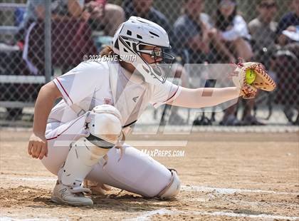 Thumbnail 3 in Independence vs Davenport West (West Delaware Invitational) photogallery.