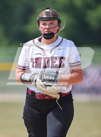 Thumbnail 3 in Independence vs Davenport West (West Delaware Invitational) photogallery.