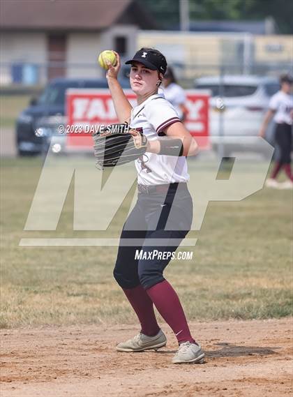 Thumbnail 1 in Independence vs Davenport West (West Delaware Invitational) photogallery.