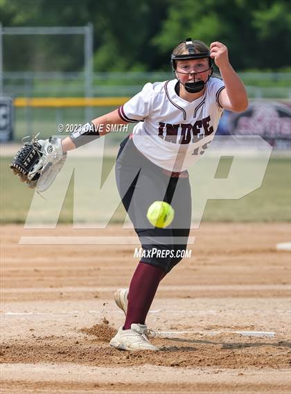 Thumbnail 1 in Independence vs Davenport West (West Delaware Invitational) photogallery.