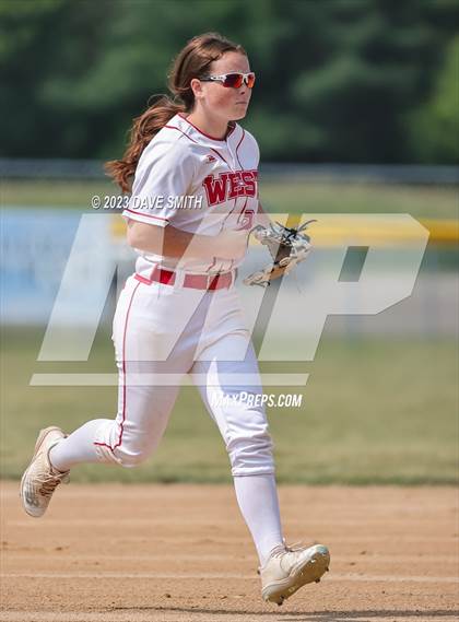 Thumbnail 3 in Independence vs Davenport West (West Delaware Invitational) photogallery.