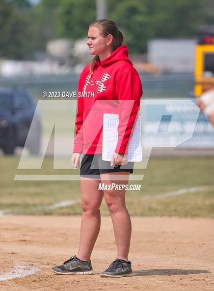Thumbnail 1 in Independence vs Davenport West (West Delaware Invitational) photogallery.