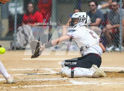Thumbnail 2 in Independence vs Davenport West (West Delaware Invitational) photogallery.