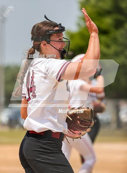 Thumbnail 3 in Independence vs Davenport West (West Delaware Invitational) photogallery.