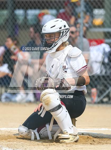 Thumbnail 1 in Independence vs Davenport West (West Delaware Invitational) photogallery.