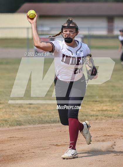 Thumbnail 2 in Independence vs Davenport West (West Delaware Invitational) photogallery.