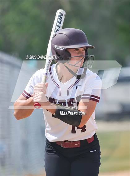 Thumbnail 1 in Independence vs Davenport West (West Delaware Invitational) photogallery.