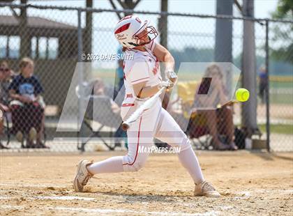 Thumbnail 3 in Independence vs Davenport West (West Delaware Invitational) photogallery.