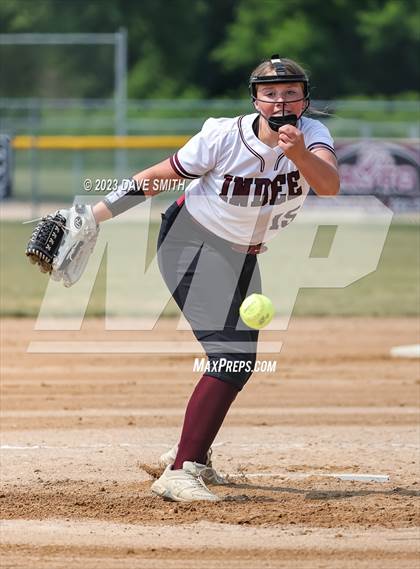 Thumbnail 3 in Independence vs Davenport West (West Delaware Invitational) photogallery.