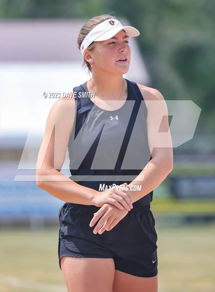 Thumbnail 3 in Independence vs Davenport West (West Delaware Invitational) photogallery.