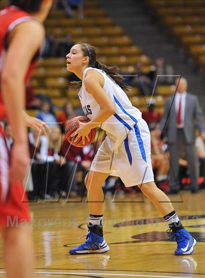 Thumbnail 2 in Regis Jesuit vs. Highlands Ranch (CHSAA 5A Final) photogallery.