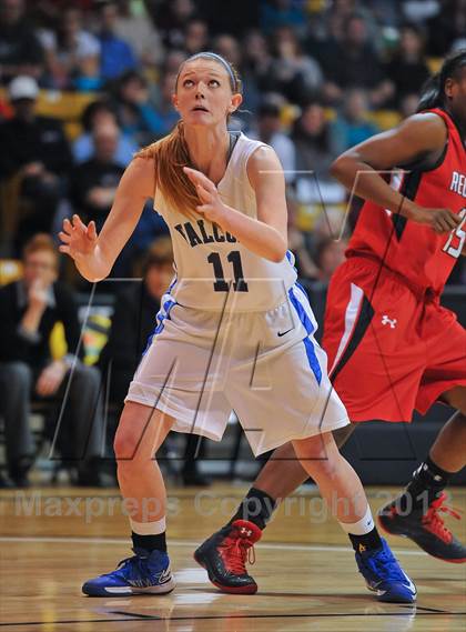 Thumbnail 3 in Regis Jesuit vs. Highlands Ranch (CHSAA 5A Final) photogallery.