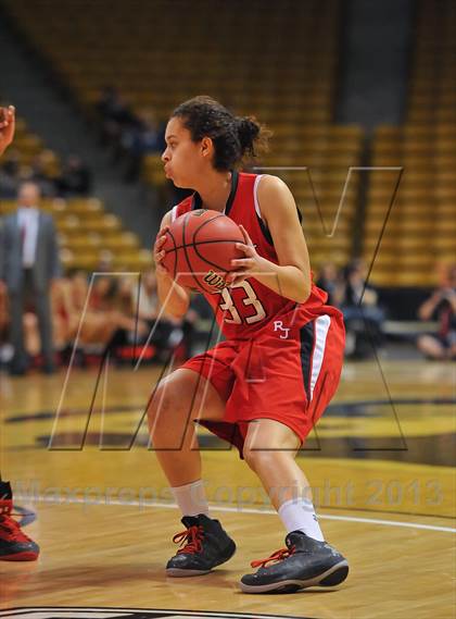 Thumbnail 1 in Regis Jesuit vs. Highlands Ranch (CHSAA 5A Final) photogallery.