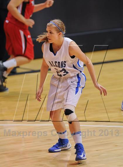 Thumbnail 3 in Regis Jesuit vs. Highlands Ranch (CHSAA 5A Final) photogallery.