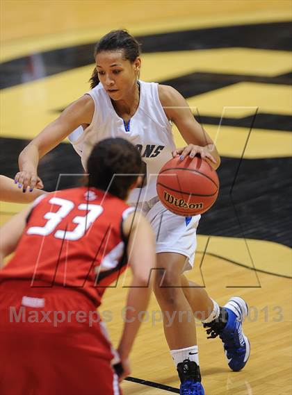 Thumbnail 1 in Regis Jesuit vs. Highlands Ranch (CHSAA 5A Final) photogallery.