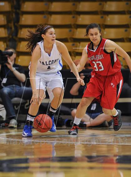 Thumbnail 3 in Regis Jesuit vs. Highlands Ranch (CHSAA 5A Final) photogallery.