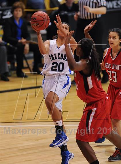 Thumbnail 3 in Regis Jesuit vs. Highlands Ranch (CHSAA 5A Final) photogallery.