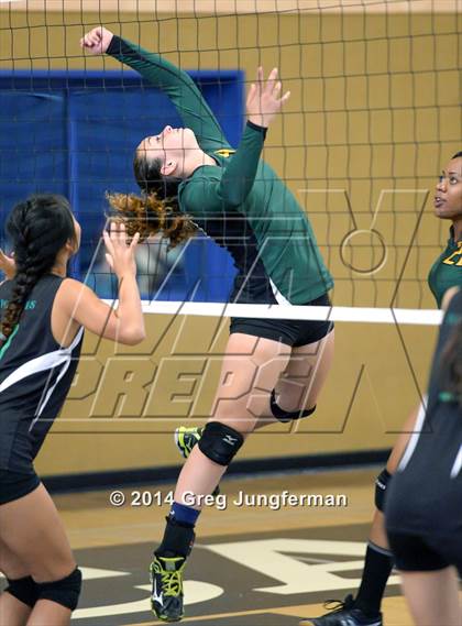 Thumbnail 2 in Enochs vs. Mission San Jose (Dougherty Valley Tournament) photogallery.