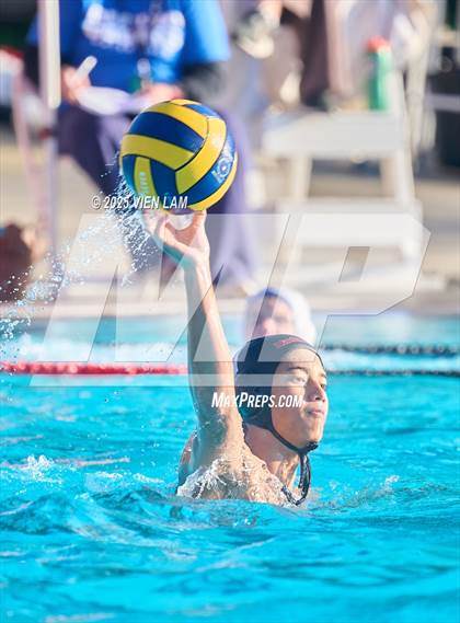 Thumbnail 1 in Clovis vs. Redwood (CIF NorCal Division 2 Regional Final) photogallery.