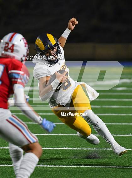 Thumbnail 3 in Millikan vs Santa Ana (Saints) @ Santa Ana photogallery.