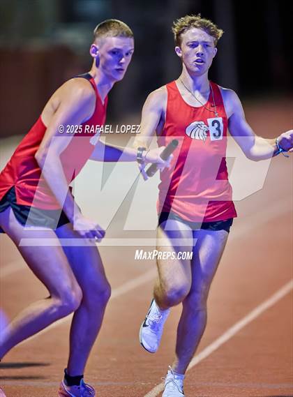 Thumbnail 1 in Eagle No Tax Relays (4x800M) photogallery.