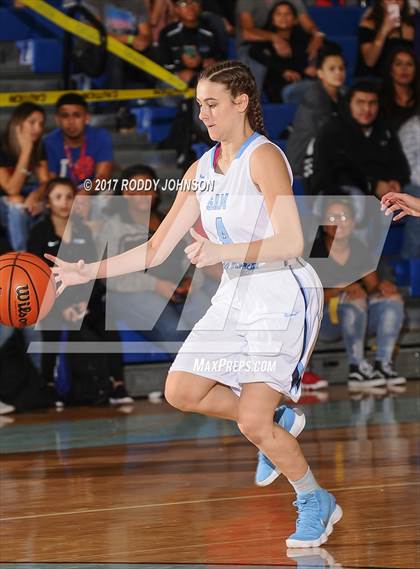 Thumbnail 3 in Sam Rayburn vs. Brennan (McDonald's Texas Invitational) photogallery.