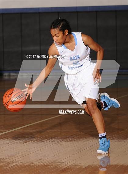 Thumbnail 2 in Sam Rayburn vs. Brennan (McDonald's Texas Invitational) photogallery.