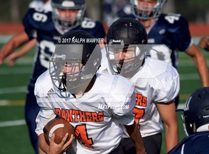 Thumbnail 2 in Medina Valley vs. Boerne-Champion photogallery.