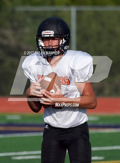 Thumbnail 3 in Medina Valley vs. Boerne-Champion photogallery.