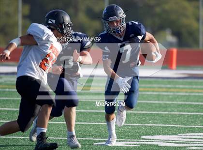 Thumbnail 3 in Medina Valley vs. Boerne-Champion photogallery.