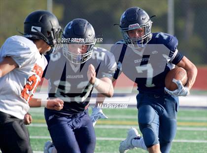 Thumbnail 2 in Medina Valley vs. Boerne-Champion photogallery.