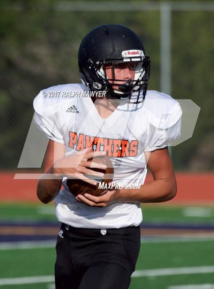 Thumbnail 1 in Medina Valley vs. Boerne-Champion photogallery.