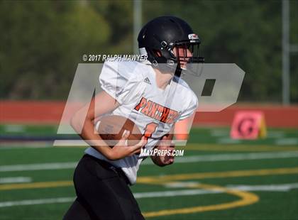Thumbnail 2 in Medina Valley vs. Boerne-Champion photogallery.