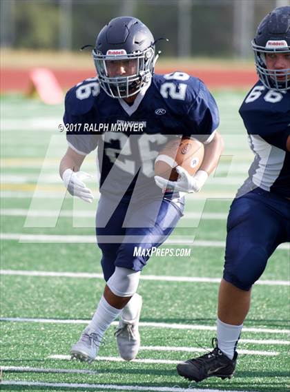 Thumbnail 3 in Medina Valley vs. Boerne-Champion photogallery.