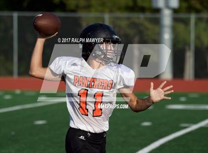 Thumbnail 1 in Medina Valley vs. Boerne-Champion photogallery.