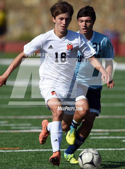 Thumbnail 3 in Mamaroneck vs Suffern (Westchester/Rockland Challenge) photogallery.