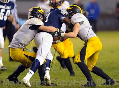 Thumbnail 2 in Del Oro vs. Bakersfield (CIF State D1 Final) photogallery.