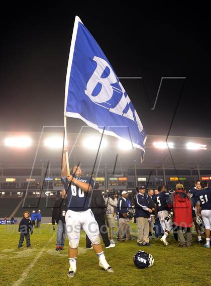 Thumbnail 2 in Del Oro vs. Bakersfield (CIF State D1 Final) photogallery.